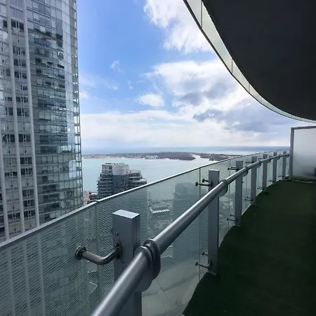 Luxury 2 Bedrooms With Lakeview Cn Tower Entertainment District Rogers Centre